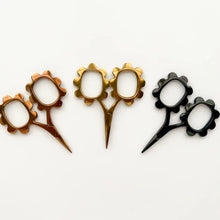 Load image into Gallery viewer, Small Flower Scissors - Gold
