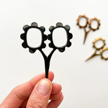 Load image into Gallery viewer, Small Flower Scissors - Black
