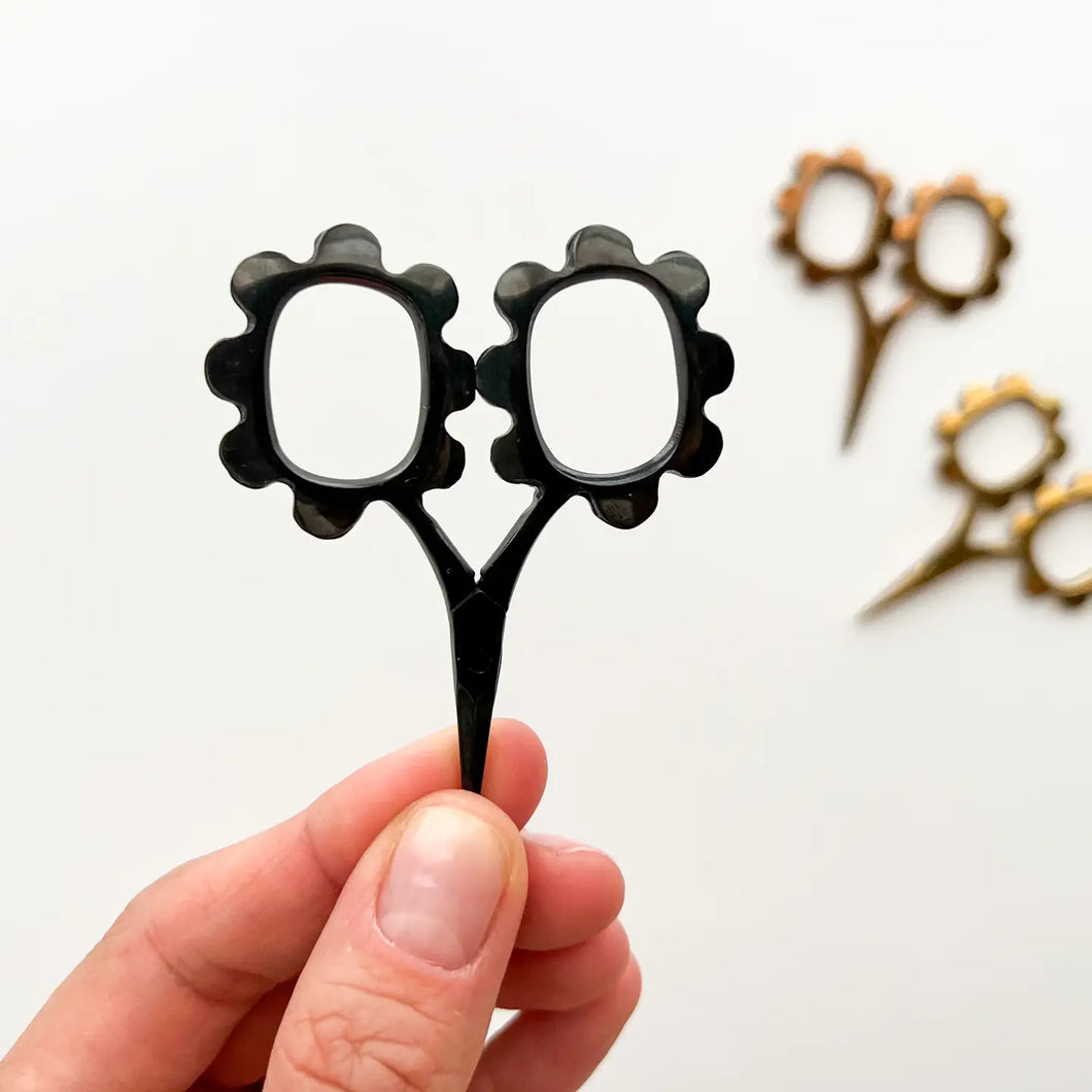 Small Flower Scissors - Black