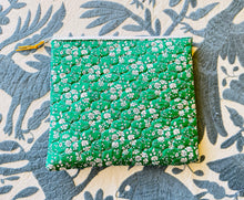 Load image into Gallery viewer, Green Capel Zip Bag - Large
